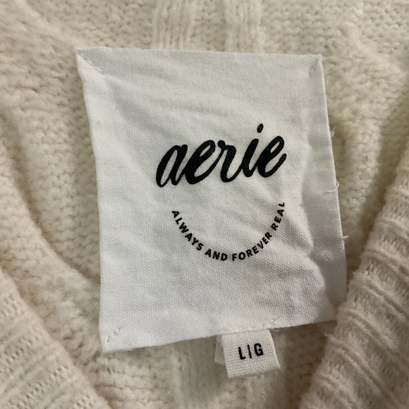 Aerie Cream colored Cable Knit Oversized Sweater, Large - Picture 2 of 5